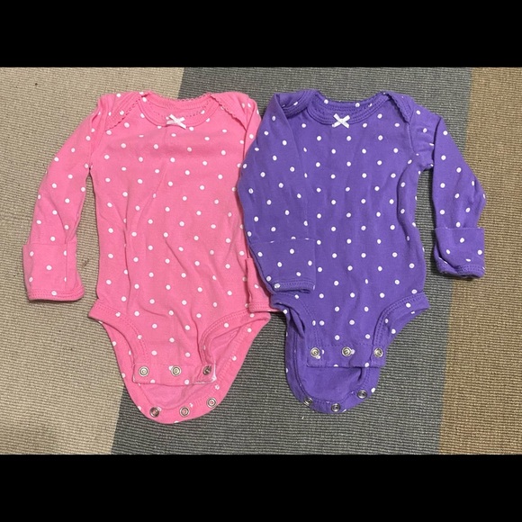 Carters newborn onesies pair - Picture 1 of 3